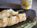 Grüner Spargel im Blätterteig